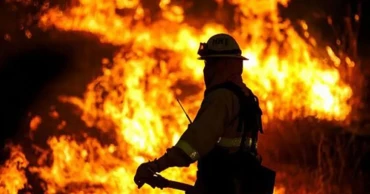 রাজধানীর শ্যামল পল্লী বস্তিতে আগুন