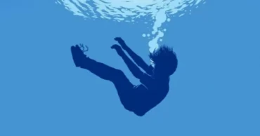 মায়ের সঙ্গে নদীতে শাক ধুতে গিয়ে লাশ হলো শিশু