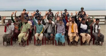 আরাকান আর্মির হাতে আটক ২৪ বাংলাদেশি জেলেকে ফেরাল বিজিবি