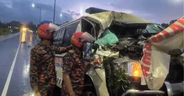 মাওয়া এক্সপ্রেসওয়েতে পৃথক অ্যাম্বুলেন্স দুর্ঘটনায় আহত ৬