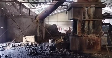 নরসিংদীতে অবৈধ ব্যাটারি কারখানায় বিস্ফোরণ, ৭ শ্রমিক দগ্ধ