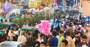 সিলেটে জমে উঠেছে ঈদের কেনাকাটা, ভিড়ের সঙ্গে বাড়ছে যানজট
