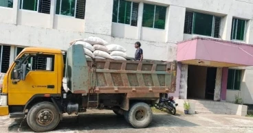 জৈন্তাপুরে ৩০০ বস্তা ভারতীয় চিনি জব্দ