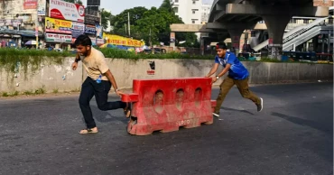 কোটাবিরোধী আন্দোলন: রাজধানীতে শিক্ষার্থীদের কঠোর ‘বাংলা ব্লকেড’