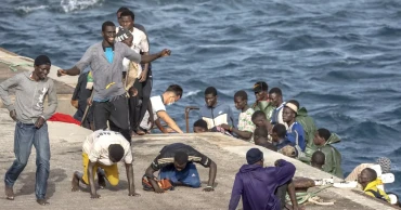 অবৈধ অভিবাসীদের বসবাস ও কাজের অনুমতি দেবে স্পেন