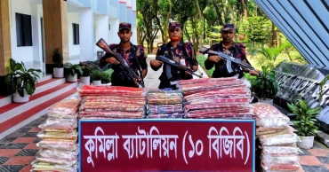 কুমিল্লা সীমান্তে প্রায় ৩৯ লাখ টাকার ভারতীয় শাড়ি জব্দ
