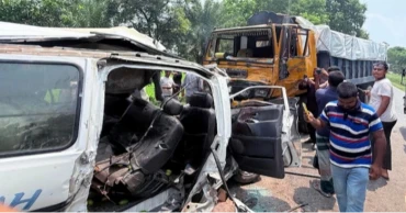নাটোরে ট্রাক-মাইক্রোবাস সংঘর্ষে নিহতের সংখ্যা বেড়ে ৮