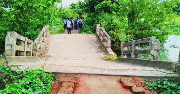 ‘সেতুতে উঠলেই বুক ধড়ফড় করে’, পাঁচ বছরেও কাটেনি ১০ গ্রামের মানুষের দুর্ভোগ