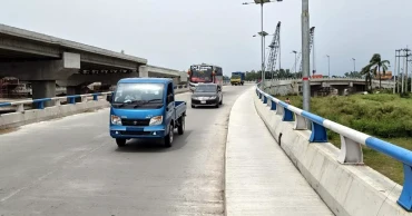 সিরাজগঞ্জে উত্তরবঙ্গমুখী মহাসড়কে যানবাহনের চাপ বাড়লেও যানজট নেই