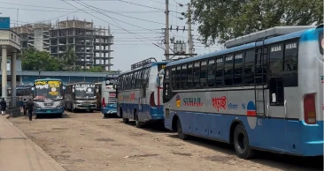 কুষ্টিয়ায় ৩২ ঘণ্টা পর শ্রমিকদের প‌রিবহন ধর্মঘট প্রত‌্যাহার