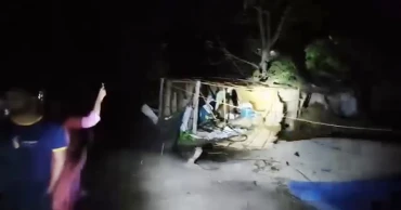 কয়েক সেকেন্ডের ঝড়ে লণ্ডভণ্ড আলমডাঙ্গার দুই গ্রাম, নিহত ১