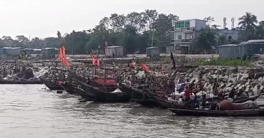 ধার-দেনা কাটিয়ে ঘুরে দাঁড়ানোর স্বপ্ন ভোলার দুই লক্ষাধিক জেলের