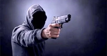 খুলনায় এক যুবককে গুলি করে হত্যার চেষ্টা
