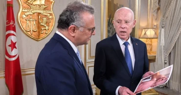 মার্কিন উপদেষ্টাকে গাজার ক্ষুধার্ত শিশুদের ছবি দেখালেন তিউনিসিয়ার প্রেসিডেন্ট