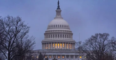 ট্রাম্প আরোপিত ‘বেআইনি’ শুল্কের ১৭৫ বিলিয়ন ডলার ফেরতের দাবি