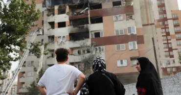 ইরানে আবাসিক ভবনে ইসরায়েলি হামলায় নিহত ৬০