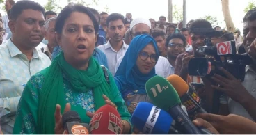 নদীর ক্ষতি না করেই উন্নয়ন উদ্যোগ নেওয়া হচ্ছে: পরিবেশ ও জলবায়ু উপদেষ্টা