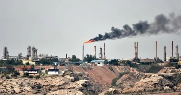 হরমুজে ট্রাম্পের যুদ্ধজাহাজ পাঠানোর ঘোষণার পর হামলা বাড়ানোর হুমকি তেহরানের