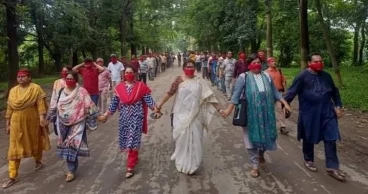 জাবি শিক্ষক-শিক্ষার্থীদের প্রতিবাদ ও মৌন মিছিল