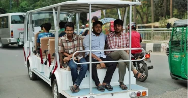 ঢাবিতে বৈদ্যুতিক শাটল কার পরিষেবা চালু