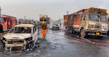 গ্যাসবাহী ট্যাঙ্কারে ট্রাকের ধাক্কায় ভয়াবহ অগ্নিকাণ্ড, রাজস্থানে নিহত ৯