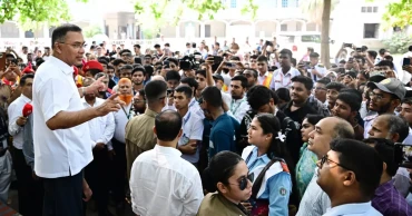 নিজের কলেজ পরিদর্শন প্রধানমন্ত্রীর, দেশ গঠনে শিক্ষার্থীদের ভূমিকা রাখার আহ্বান