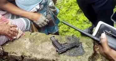 ভোলায় পরিত্যক্ত পুকুর থেকে দুই রাউন্ড গুলিসহ পিস্তল উদ্ধার