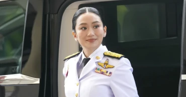 বরখাস্ত হওয়া থাইপ্রধানমন্ত্রী পেলেন সংস্কৃতি মন্ত্রীর দায়িত্ব