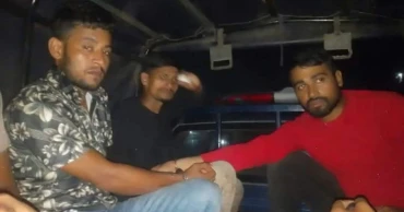 চাঁদাবাজির অভিযোগে খুলনায় পিস্তল-ককটেলসহ ৩ সন্ত্রাসী গ্রেপ্তার