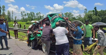 কুড়িগ্রামে ট্রাকের ধাক্কায় অটোরিকশার এক আরোহী নিহত, আহত ৪