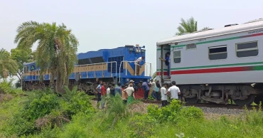 নাটোরে ট্রেনের স্প্রিং ভেঙে বগি বিকল, আহত ২