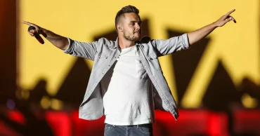 হোটেলের বারান্দা থেকে পড়ে ওয়ান ডিরেকশন ব্যান্ডের লিয়াম পেইনের মৃত্যু