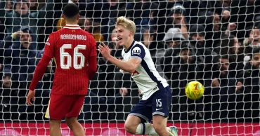 লিভারপুলকে মাটিতে নামাল টটেনহ্যাম