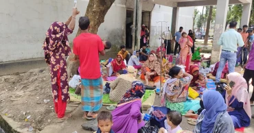 বন্যায় বিপর্যস্ত ফেনীতে গাছতলায় দিতে হচ্ছে চিকিৎসাসেবা