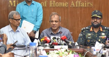 পুলিশের লুট হওয়া অস্ত্রের সন্ধান দিলে মিলবে পুরস্কার