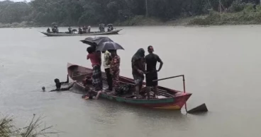 ধলেশ্বরী নদীতে সাঁতার শেখাতে গিয়ে মেয়ের সঙ্গে বাবাও নিখোঁজ