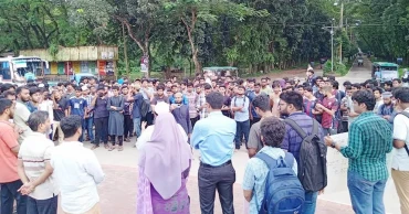 ঢাকায় শিক্ষার্থীদের উপর পুলিশি হামলা, প্রতিবাদে শাবিতে বিক্ষোভ