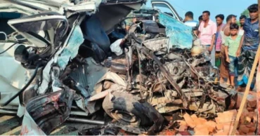 চালক ঘুমিয়ে হেলপার চালাচ্ছিলেন অ্যাম্বুলেন্স, দুর্ঘটনায় নিহত ১