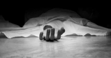 নেশার টাকা না পে‌য়ে মা‌কে কু‌পি‌য়ে হত‌্যা ক‌রে রাস্তায় ফে‌লে গেল ছে‌লে