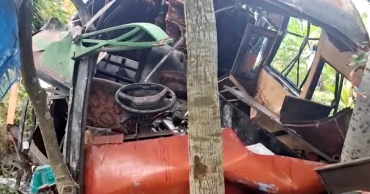 গোপালগঞ্জে বাস-ট্রাক সংঘর্ষে নিহত ৩, আহত ২৫