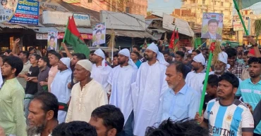 নোয়াখালীতে কাফনের কাপড় পরে বিএনপির প্রার্থী পরিবর্তনের দাবি