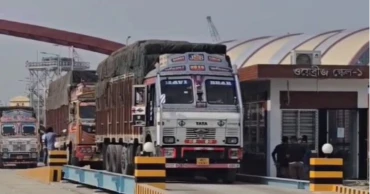 বেনাপোল দিয়ে চাল আমদানি শুরু, কেজিতে দাম কমবে ৫-৭ টাকা