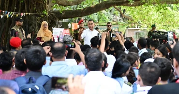 ঢাকার ১৩ স্থানে প্রধানমন্ত্রীর আকস্মিক পরিদর্শন, পরিচ্ছন্নতায় বেঁধে দিলেন সময়