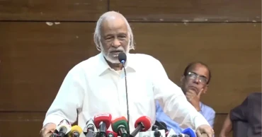 বুকে ব্যথা নিয়ে হাসপাতালে ভর্তি মঈন খান