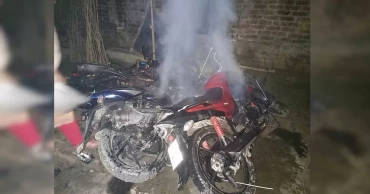গাইবান্ধায় বিএনপিকর্মীকে গ্রেপ্তার, স্বতন্ত্র প্রার্থীর সমর্থকদের মোটরসাইলে অগ্নিসংযোগ