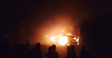 হবিগঞ্জে অগ্নিকাণ্ডে ৯ ব্যবসা প্রতিষ্ঠান পুড়ে ছাই