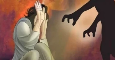 রাজশাহীতে স্বামীকে পিটিয়ে স্ত্রীকে ধর্ষণের অভিযোগ