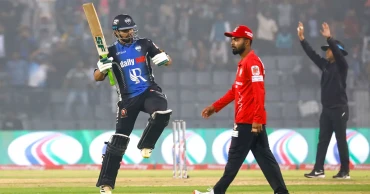 টানা ৩ উইকেট পতনের পর ৬ বলে ৩০ রান, রংপুরের অবিশ্বাস্য জয়