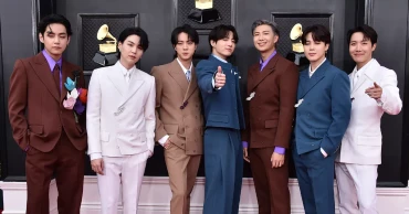 চার বছর পর মঞ্চে ফিরছে বিটিএস