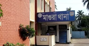 মাগুরায় প্রথম স্ত্রীর দেওয়া আগুনে স্বামী, তৃতীয় স্ত্রী ও শিশু দগ্ধ